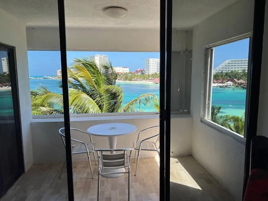 Amazing Ocean Front. 418 Apartment Cancun